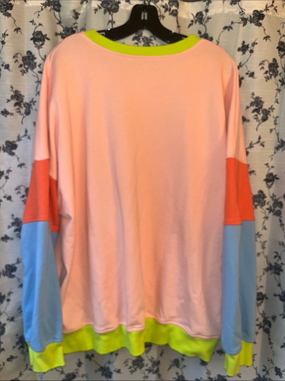 NWOT Colorblock Sweatshirt - Picture 2 of 4